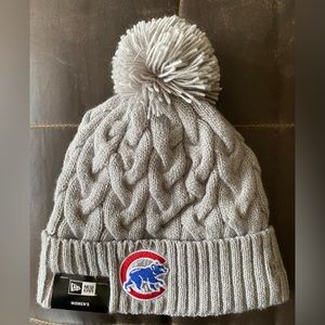 NWT Lined Women’s Chicago Cubs Cuff Knit Pom hat
